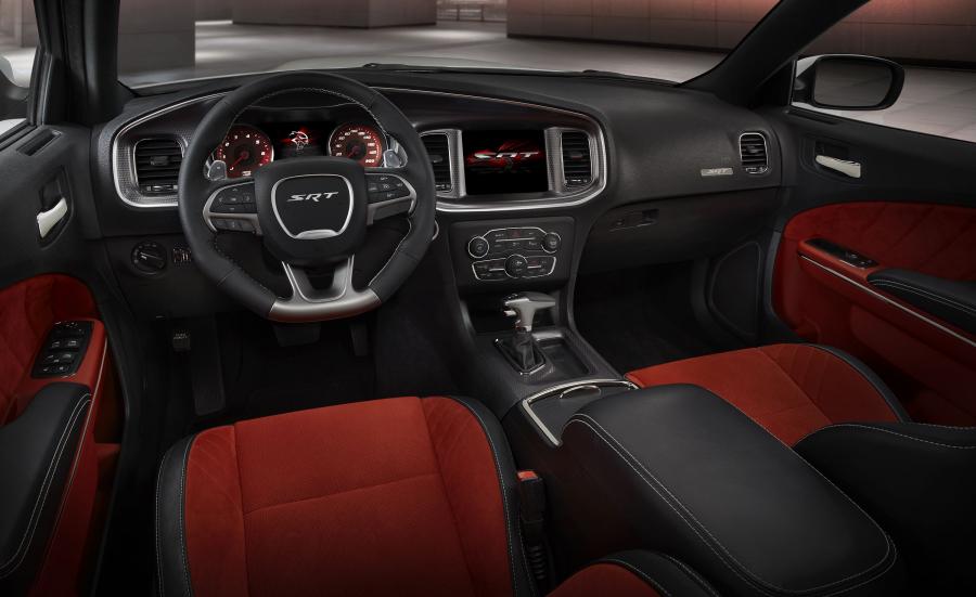 Торпедо Dodge Charger SRT Hellcat 2015 года  (фото 91 из 111)